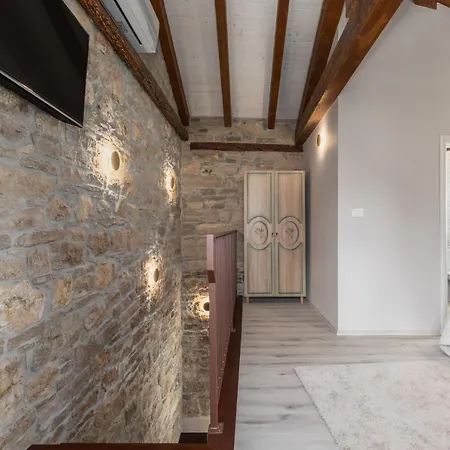 Apartamento Pisino**** 70m2, 2+2
